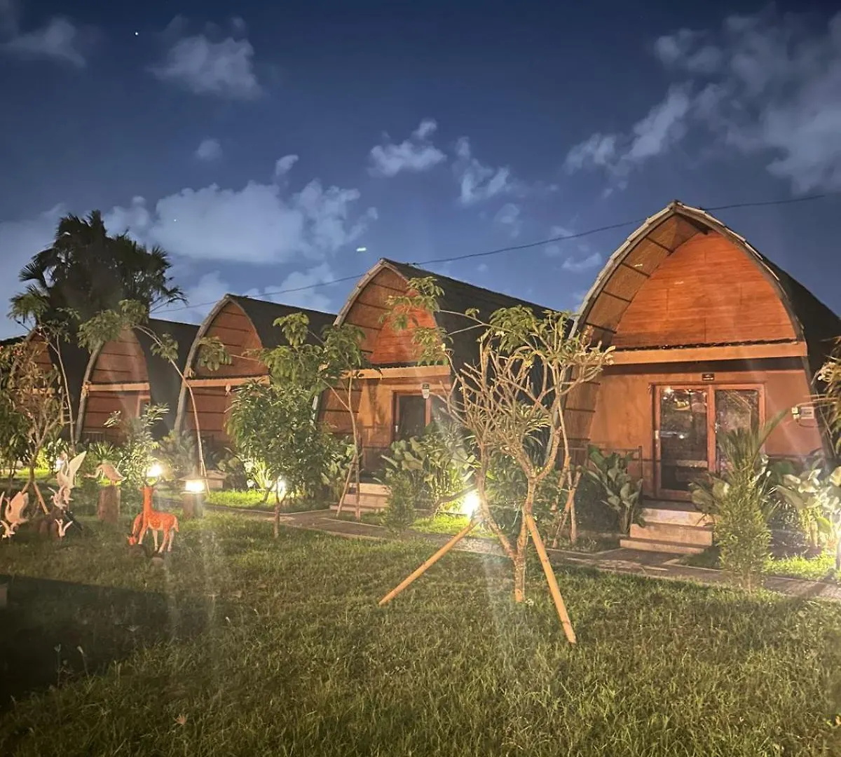 Yogasari Villa Seminyak אכסניה